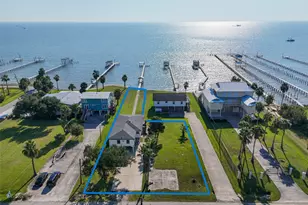 1313 8th St, Dickinson, TX 77539 - Photo 1