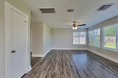 5150 Summit Lodge Drive, Katy, TX 77449 - Photo 7