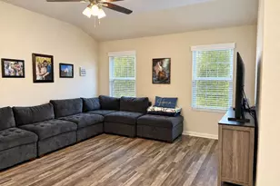 2719 Marguerite St, Bay City, TX 77414 - Photo 7