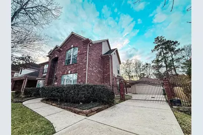 79 W Shale Creek Circle, The Woodlands, TX 77382 - Photo 3