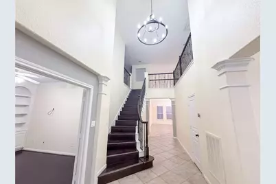 79 W Shale Creek Circle, The Woodlands, TX 77382 - Photo 5