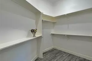 10127 Grover Ln, Houston, TX 77041 - Photo 9