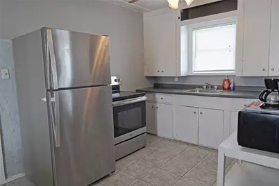 419 Murex Street, Surfside Beach, TX 77541 - Photo 11