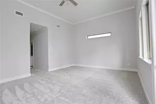 513 W Bell St, Houston, TX 77019 - Photo 9