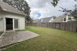 2230 Laurel Oaks Dr, Houston, TX 77014 - Photo 11
