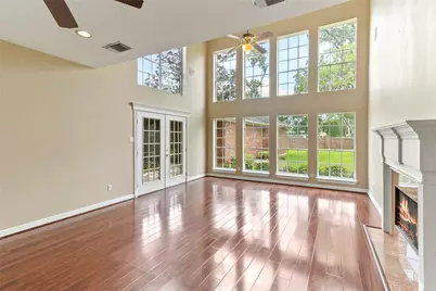 51 Oak Hollow Circle, Lake Jackson, TX 77566 - Photo 11