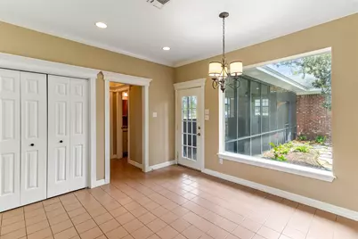 51 Oak Hollow Circle, Lake Jackson, TX 77566 - Photo 13