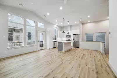 5221 Hillman Street #B, Houston, TX 77023 - Photo 7