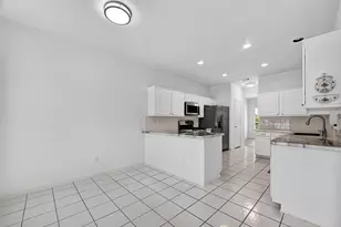 1253 El Camino Village Dr, Webster, TX 77058 - Photo 15