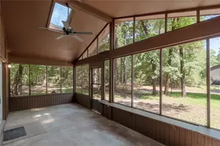 28633 Shawnee Ct, Huntsville, TX 77320 - Photo 7