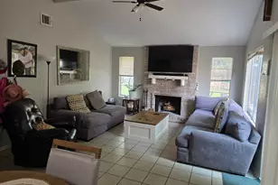 1406 Ashwood Dr, Sugar Land, TX 77498 - Photo 1