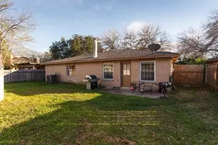 5910 Country Pl, League City, TX 77573 - Photo 13