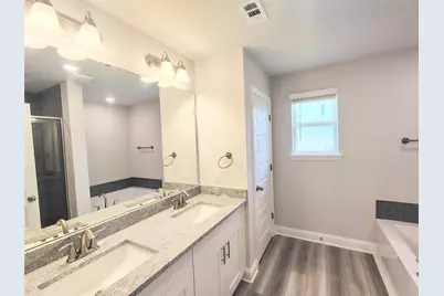 601 Greystone Lane, Angleton, TX 77515 - Photo 15