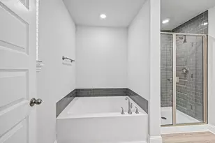 601 Greystone Ln, Angleton, TX 77515 - Photo 23