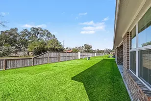 601 Greystone Ln, Angleton, TX 77515 - Photo 31