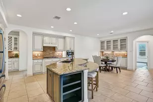 2212 Indigo Pass Ct, Friendswood, TX 77546 - Photo 11