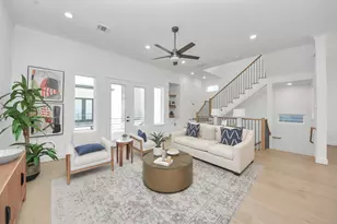 927 Fisher St, Houston, TX 77018 - Photo 13