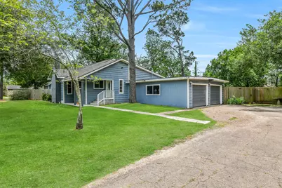 4712 33rd Street, Dickinson, TX 77539 - Photo 3
