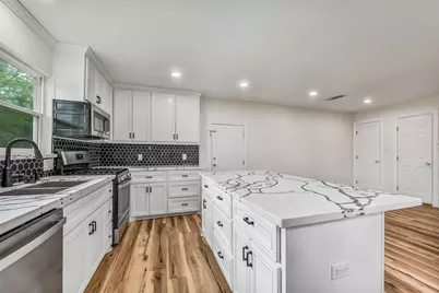 4712 33rd Street, Dickinson, TX 77539 - Photo 11