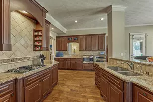 17703 Fairhaven Lake Dr, Cypress, TX 77433 - Photo 7