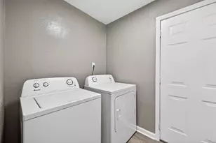 11903 Atwell Dr, Houston, TX 77035 - Photo 11