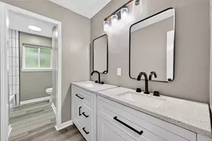 11903 Atwell Dr, Houston, TX 77035 - Photo 9