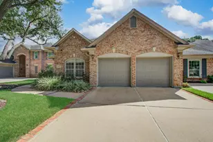 1515 Sheltons Bend Ct, Houston, TX 77077 - Photo 3
