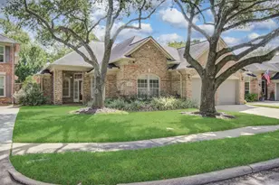 1515 Sheltons Bend Ct, Houston, TX 77077 - Photo 3