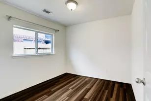 7605 Waterlilly Ln, Pearland, TX 77581 - Photo 9