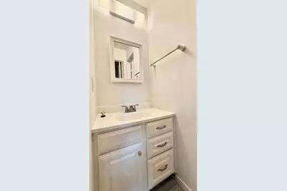 18 Dellforest Court, The Woodlands, TX 77381 - Photo 27