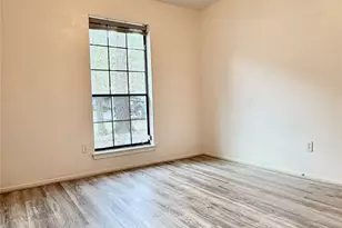 18 Dellforest Ct, The Woodlands, TX 77381 - Photo 15