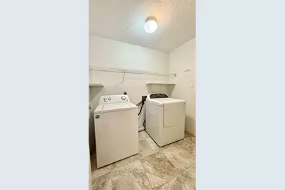 18 Dellforest Court, The Woodlands, TX 77381 - Photo 11