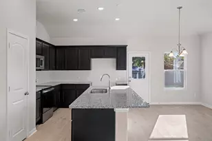 12375 Pecan Dr, Willis, TX 77318 - Photo 11