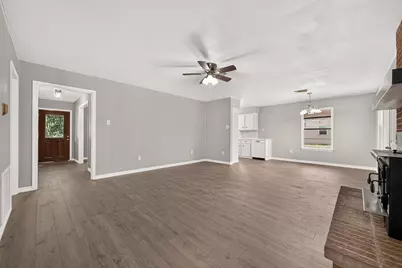 611 Dogwood Trail, Conroe, TX 77316 - Photo 5
