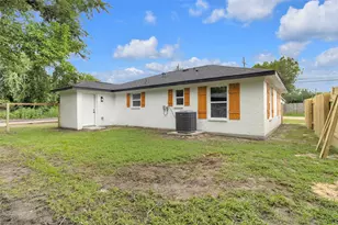 179 Mill St, Willis, TX 77378 - Photo 29