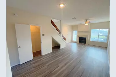 7900 Bissonnet Street #D8, Houston, TX 77074 - Photo 3