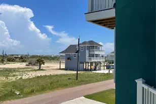 22903 Miramar Dr, Galveston, TX 77554 - Photo 13