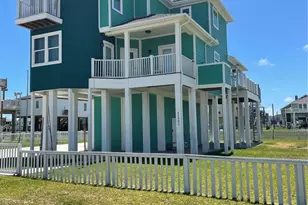 22903 Miramar Dr, Galveston, TX 77554 - Photo 1