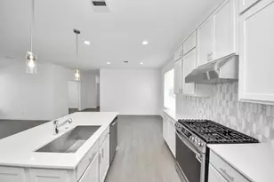 29515 Pondview Dr, Waller, TX 77484 - Photo 19