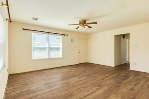 1005 County Rd 164, Bay City, TX 77414 - Photo 7