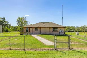 1005 County Rd 164, Bay City, TX 77414 - Photo 19