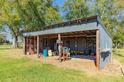 1005 County Road 164, Bay City, TX 77414 - Photo 25