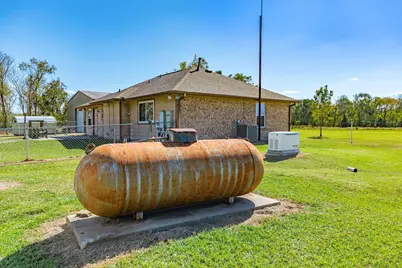 1005 County Road 164, Bay City, TX 77414 - Photo 29