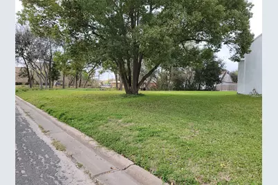 410 8th Avenue North, Texas City, TX 77590 - Photo 9