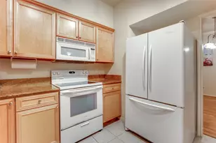 2255 Braeswood Park Dr, Houston, TX 77030 - Photo 29