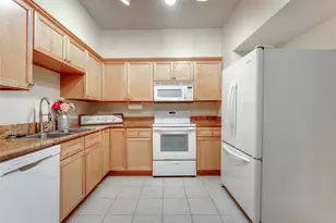 2255 Braeswood Park Dr, Houston, TX 77030 - Photo 25