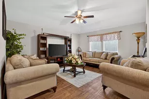 12324 New River Trl, Conroe, TX 77384 - Photo 9