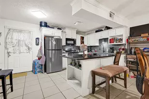 17214 Woodburn Dr Dr, Houston, TX 77049 - Photo 3