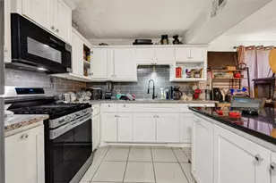17214 Woodburn Dr Dr, Houston, TX 77049 - Photo 5