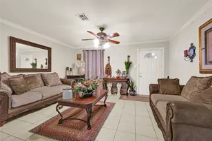 17214 Woodburn Dr Dr, Houston, TX 77049 - Photo 3